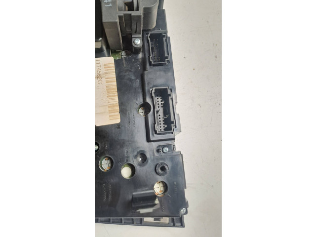 Блок управления климат-контролем 8697140, 04W47E03 Volvo V70