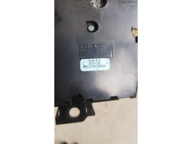 Блок управления климат-контролем 8691876   Volvo V70