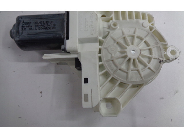 Передний двигатель механизма для подъема окон