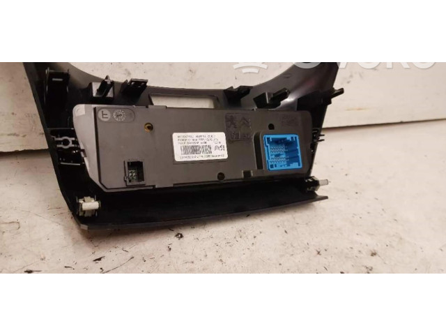 Блок управления климат-контролем 96722471XU Peugeot 2008 I