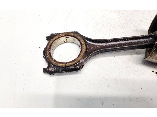  Поршень с шатуном    Audi A6 S6 C5 4B  