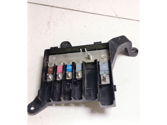 Блок предохранителей 4KE937548 Audi e-tron