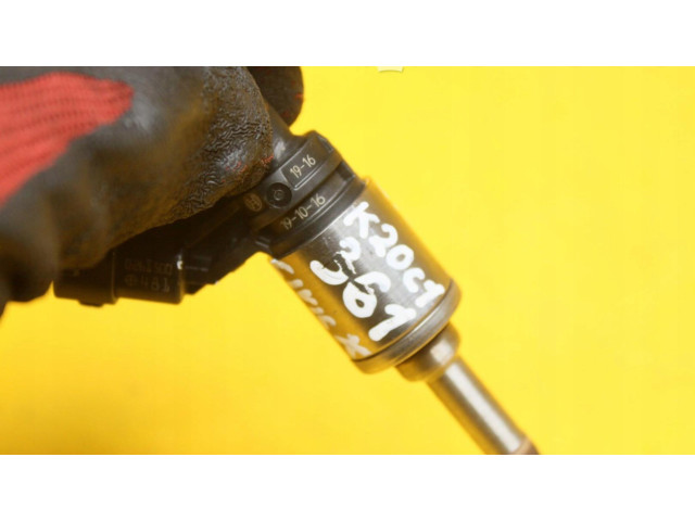 Vstřikovač 16450-5BF-A010-M5 Honda Civic X