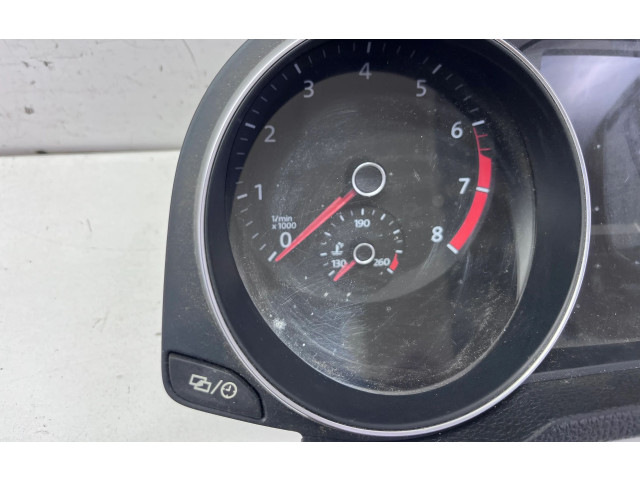 Přístrojová deska  Volkswagen PASSAT B8 USA 2018 561920981B  