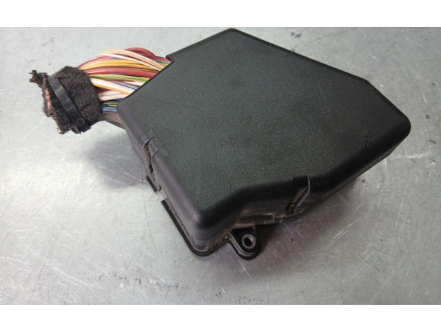 Блок предохранителей Audi A6 S6 C5 4B