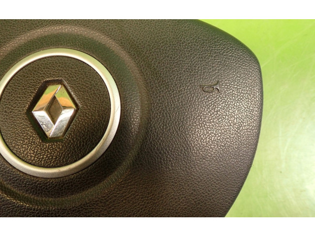 Подушка безопасности водителя 8200677493 Renault Clio III