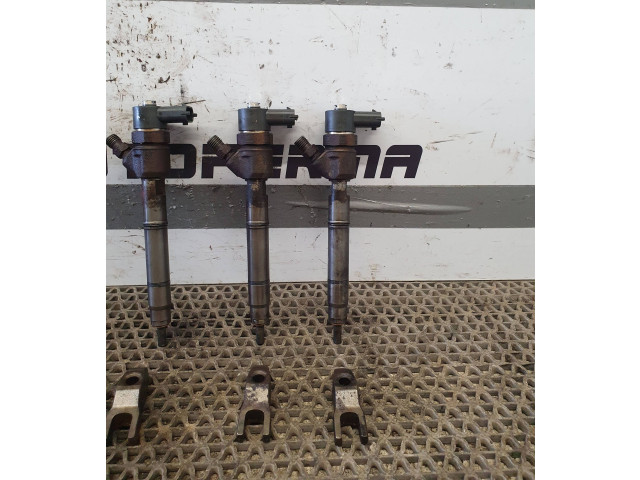 Комплект форсунок 338002A900    KIA Ceed  D4FBDZ482488 