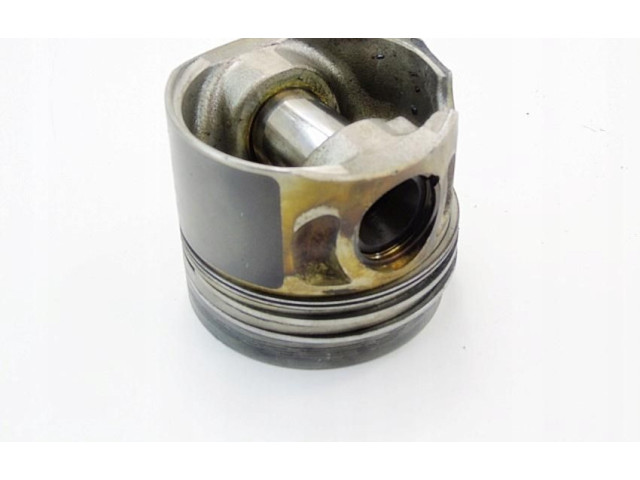 Píst Volkswagen Multivan T5