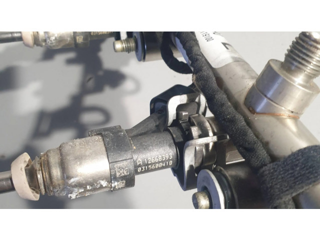 Комплект форсунок 12669890, 12668393    Chevrolet Camaro для бензинового двигателя  6.2