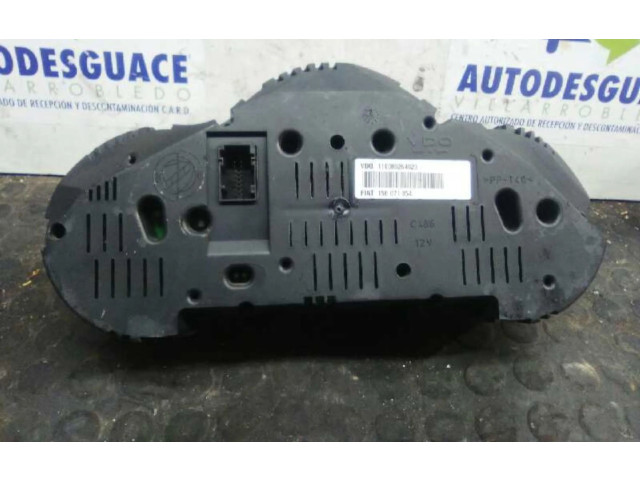 Блок предохранителей 51742420 Alfa Romeo GT