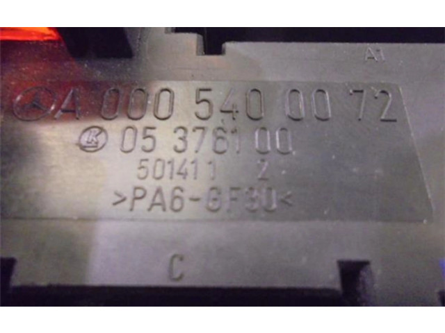 Pojistková skříňka A0005400072, A0005400072 Mercedes-Benz E AMG W210 2001