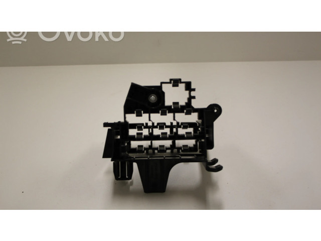 Другая деталь салона