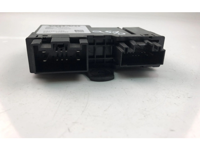 Блок управления 32256098   Volvo XC90