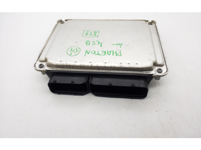 Блок управления двигателем Блок управления 4D0907560CS, 0261208235   Volkswagen Phaeton