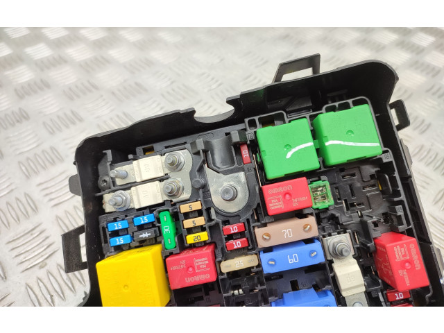 Блок предохранителей Citroen C3 Aircross