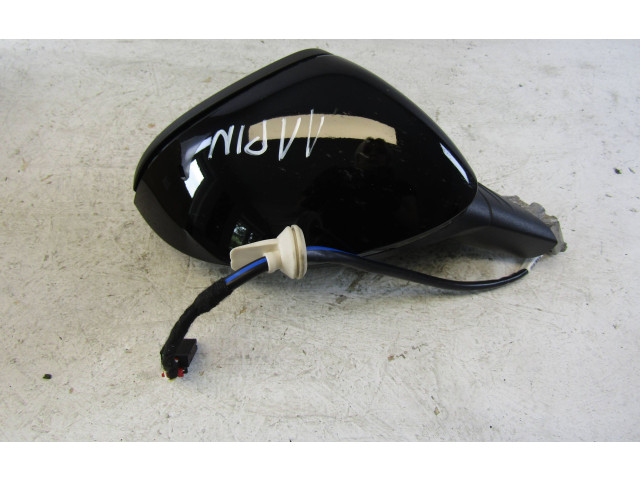 Зеркало электрическое Volkswagen Golf VIII 2019 - года