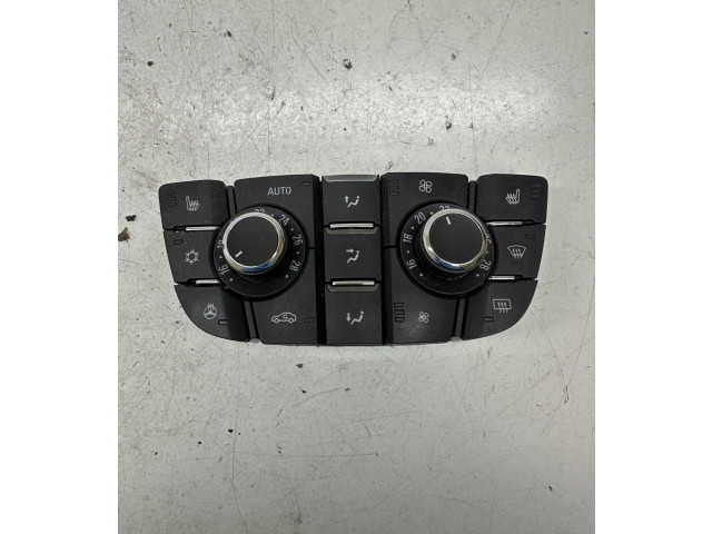 Блок управления климат-контролем 13435144, 28395676 Opel Meriva B
