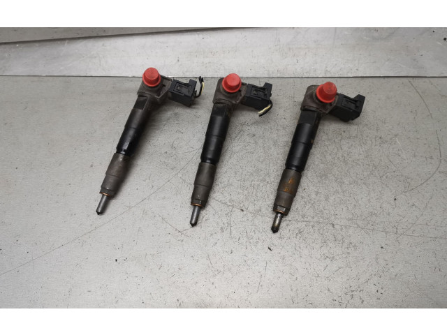 Vstřikovač 16613AA040 Subaru Outback (BS)