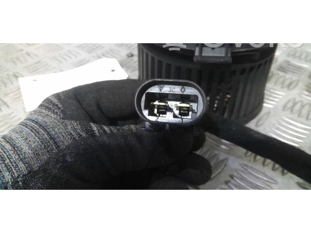 Вентилятор печки    NT   Dacia Sandero