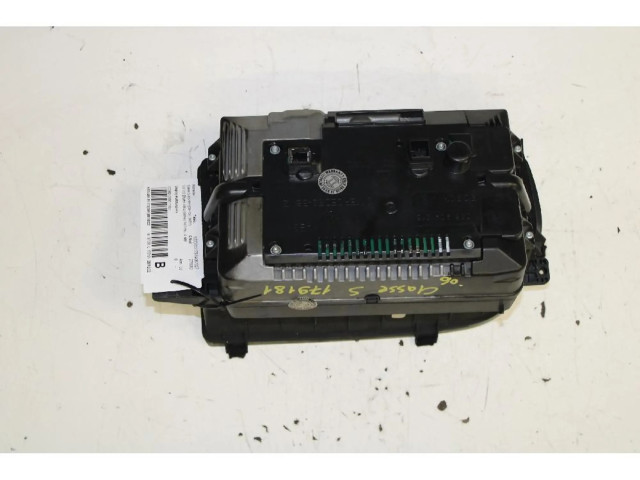 Дисплей       Mercedes-Benz S W221