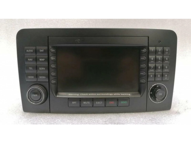 Радио/ проигрыватель CD/DVD / навигация