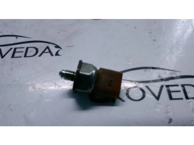 Датчик уровня горючего