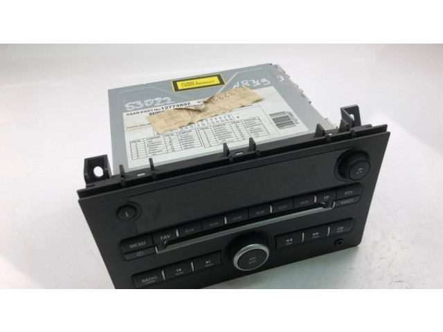 Радио/ проигрыватель CD/DVD / навигация