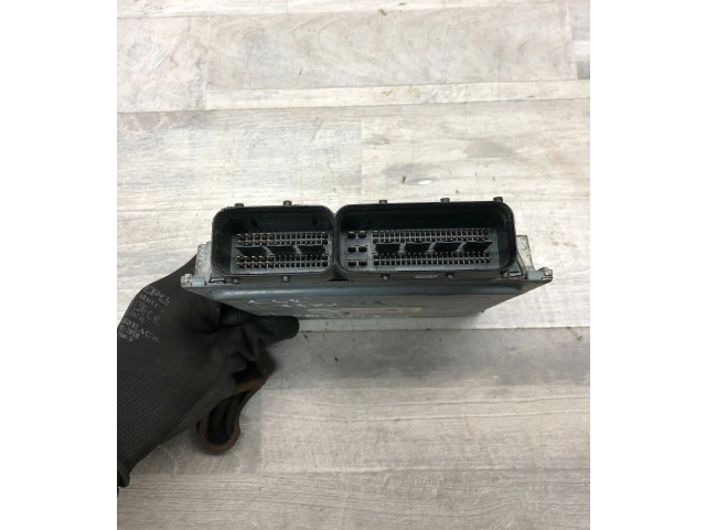 Блок управления двигателя 03L906023QE, 03L906023LK   Skoda Rapid (NH)