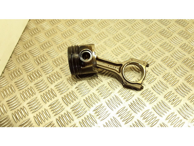 Píst 1911006052, 19B006052B BMW 7 F01 F02 F03 F04 pro naftový motor 3.0 N57