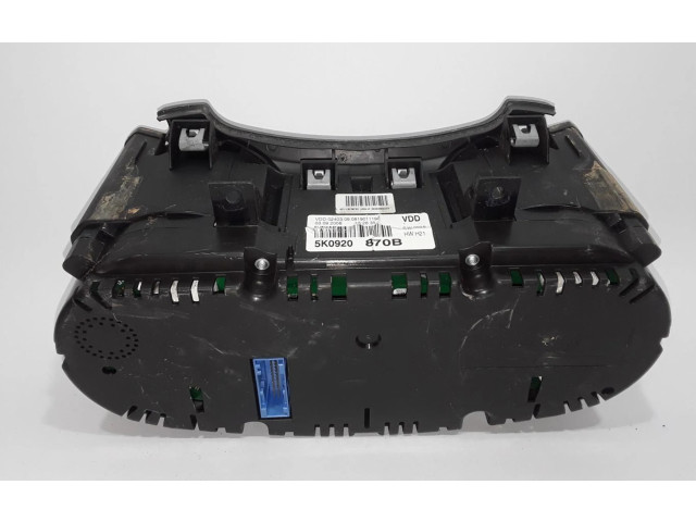 Панель приборов 5K0920870B   Volkswagen Golf VI       