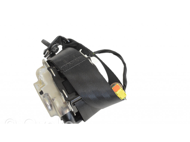 Задний ремень безопасности