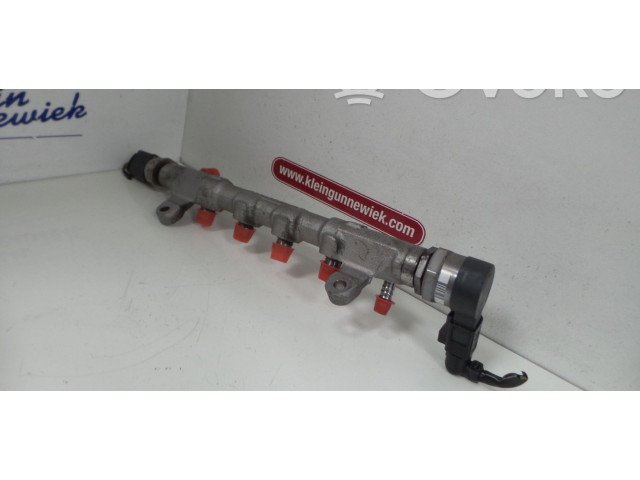 Топливная рампа 03L089M, 03L130089M Volkswagen Jetta VI для двигателя CFFB CFF