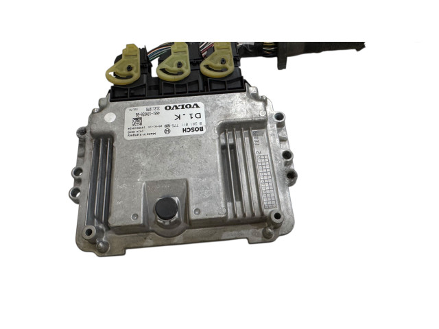 Блок управления двигателя 0281011775, 31211076 Volvo C30