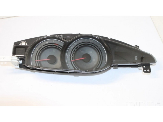 Přístrojová deska Toyota Verso 2010 838000F070