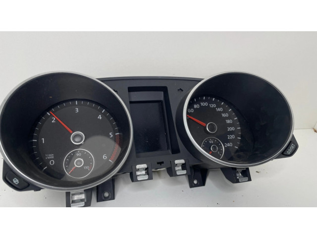 Панель приборов 5K0920862A, 1205053822 Volkswagen Golf VI