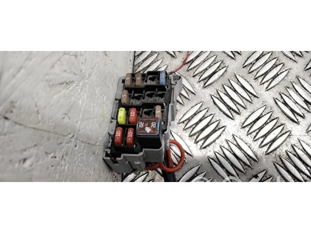 Блок предохранителей    Volvo V70    