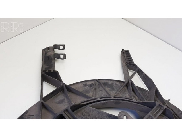 Вентилятор радиатора     8200151873E, 8200151873    Nissan Primastar 1.9