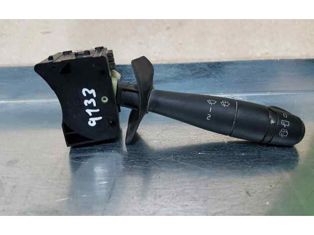 Ручка стеклоочистителей 8200792587, 901057668 Dacia Logan I