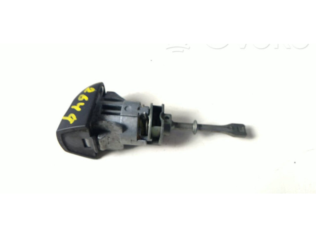 Zámek zadních dveří 819702LB00 Hyundai i30 2009