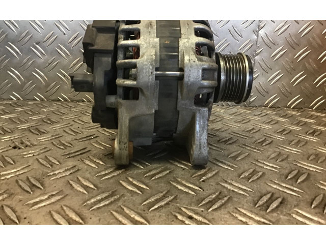 Генератор 231002949R Dacia Sandero