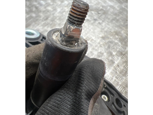 Моторчик заднего дворника 5F4955711, W000030950 Skoda Octavia Mk3 (5E)