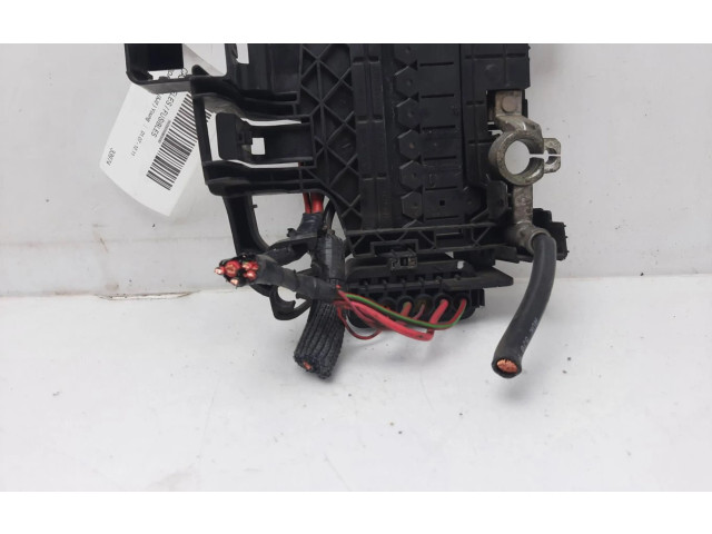 Блок предохранителей 6R0937550A Skoda Fabia Mk2 (5J)