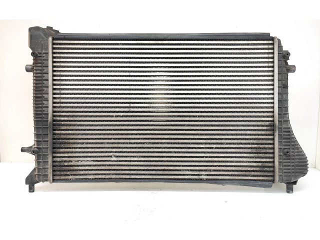 Интеркулер  1K0145803H   Volkswagen Caddy 