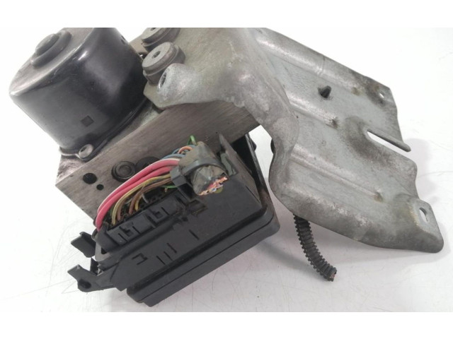 Блок АБС P30793444 Volvo XC90 2003 - 2006 года