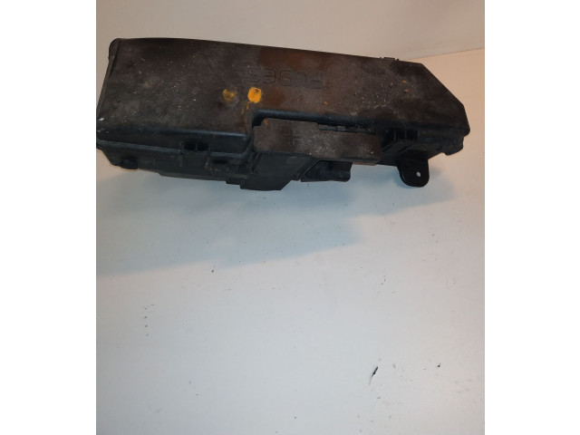 Блок предохранителей 9494210 Volvo V70