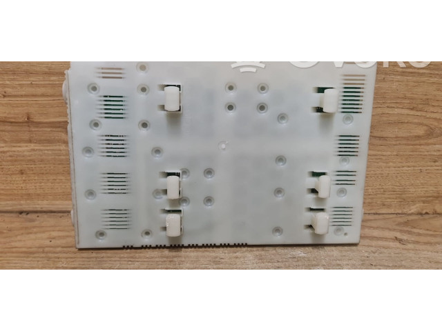 Блок предохранителей AG9T14C256HC, 31254837AC   Volvo V70    