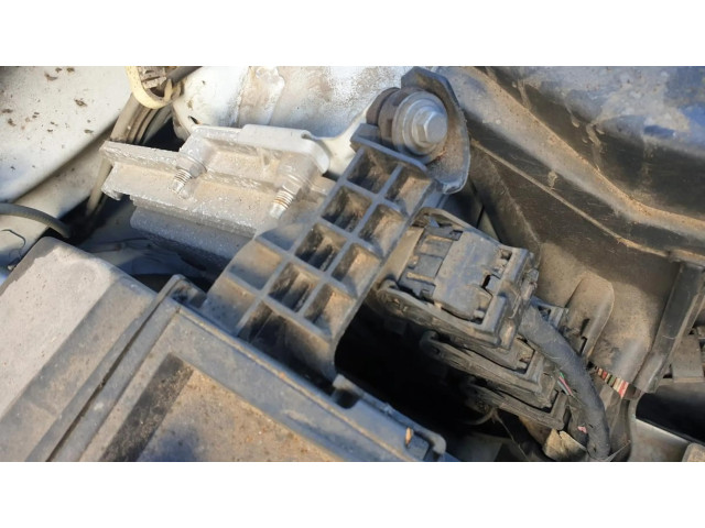 Блок управления двигателя Dacia Logan II