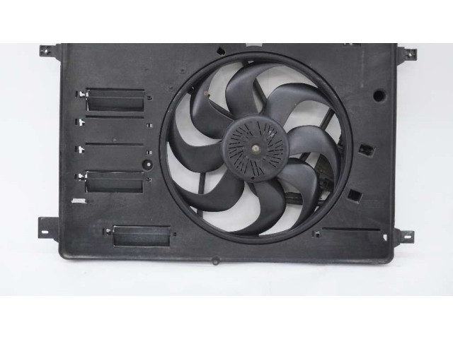 Вентилятор радиатора     31686806    Volvo V70 