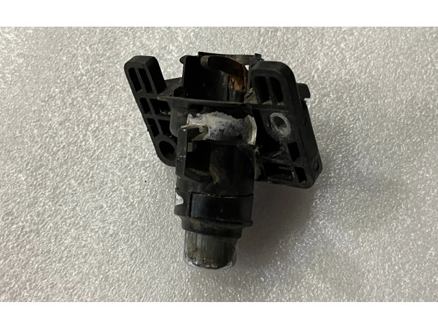 Замок багажника     Mercedes-Benz 190 W201 1982 - 1993 года