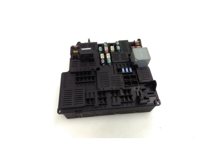 Блок предохранителей 31473570   Volvo XC90    